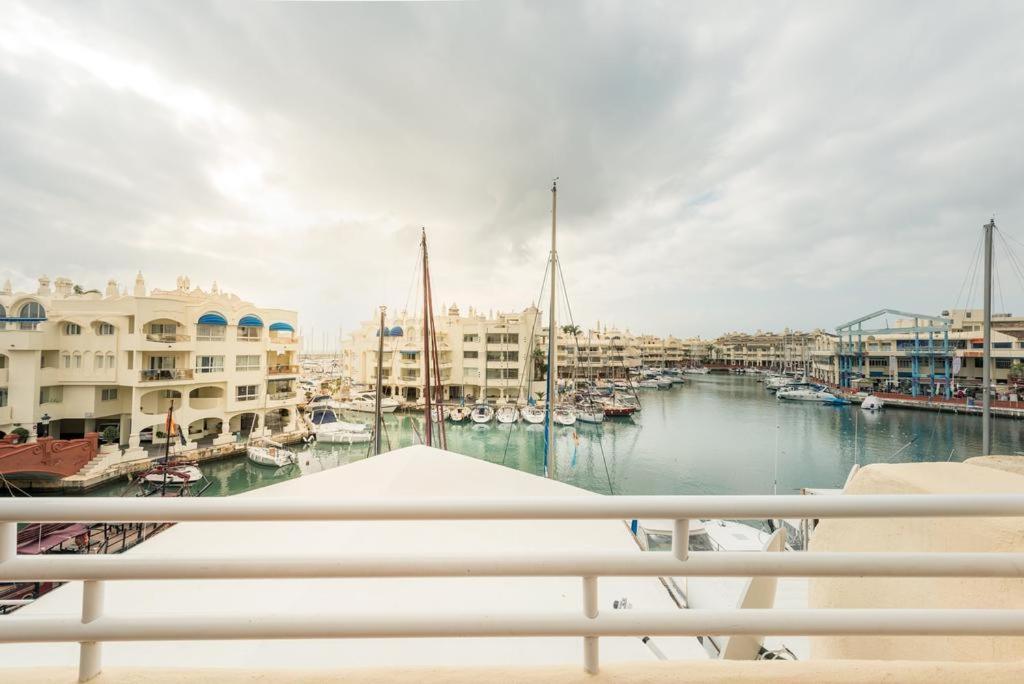 Apartamento En Puerto Marina B32 Benalmadena Bagian luar foto