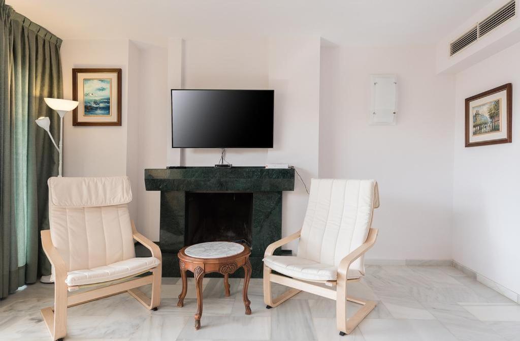 Apartamento En Puerto Marina B32 Benalmadena Bagian luar foto