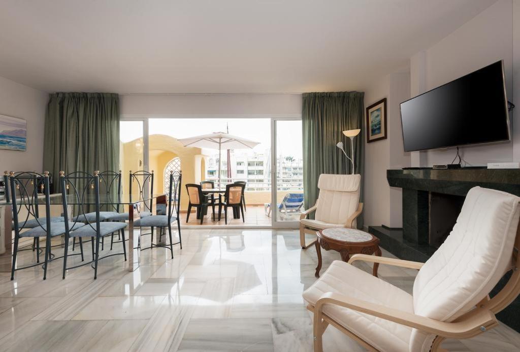 Apartamento En Puerto Marina B32 Benalmadena Bagian luar foto