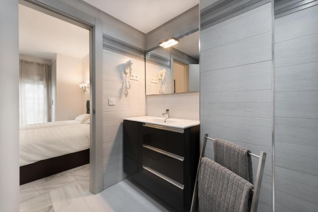 Apartamento En Puerto Marina B32 Benalmadena Bagian luar foto